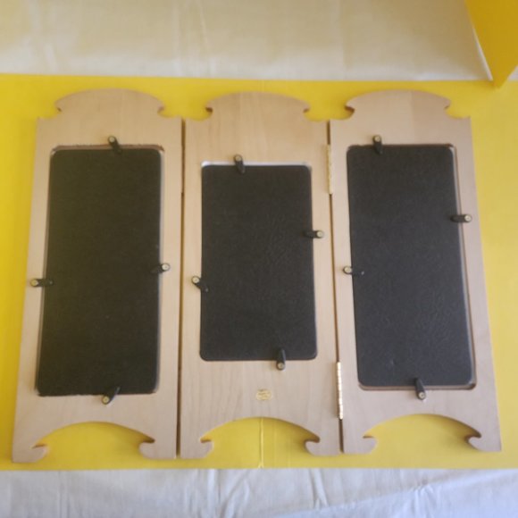 Picture Frame - Photo Screen Divider Style, Accordion, 7 photo spaces avail New - Picture 9 of 14